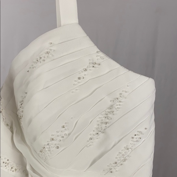 12 pearl white Wedding Dress with Beads - Picture 5 of 14